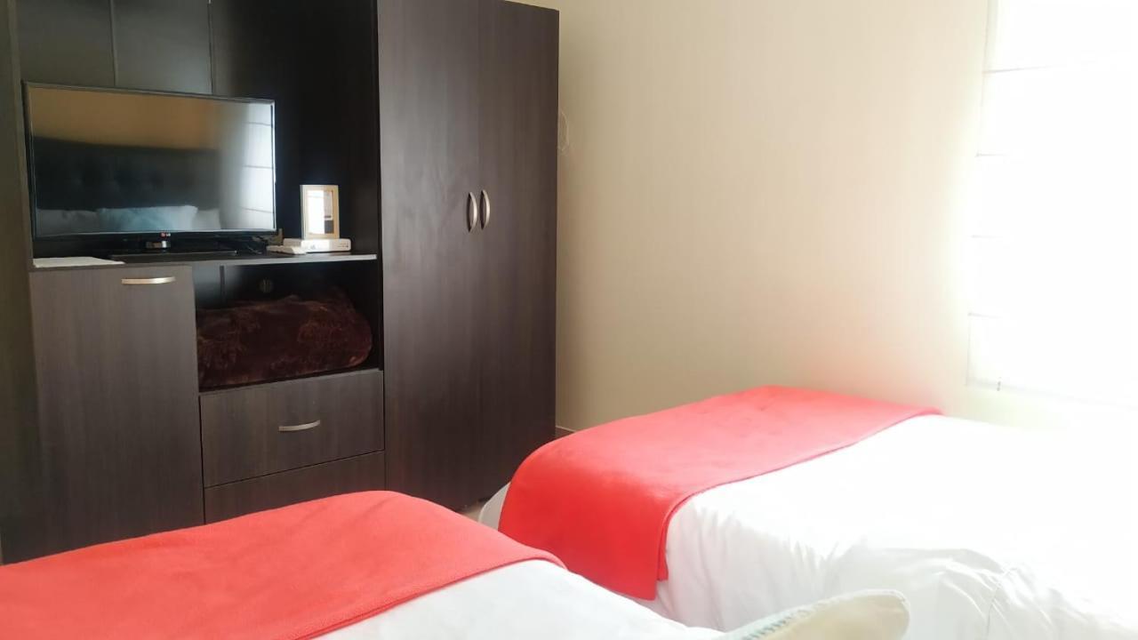 Casa Prada Bed & Breakfast Богота Экстерьер фото